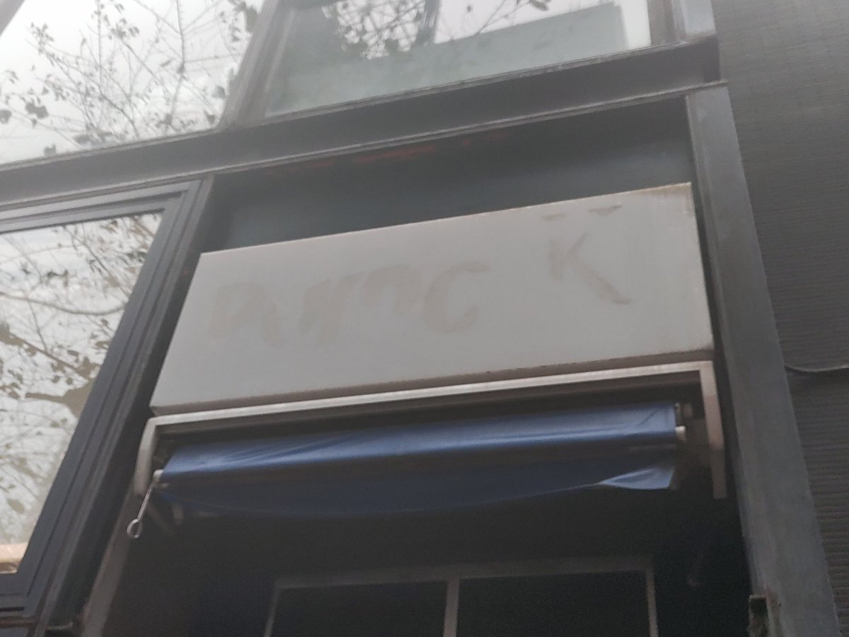 youkkuma01's tweet image. たかともさんに聞いてはいたけど…
実際に見ると…
うん、やっぱり寂しかった…

#ruido #ruidok2 #livehouse