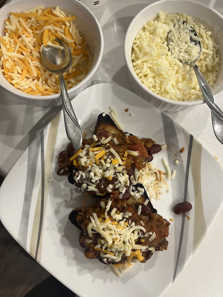 MarekTkach's tweet photo. #GreyCup109 🤤 https://t.co/3h7pv7qcaQ