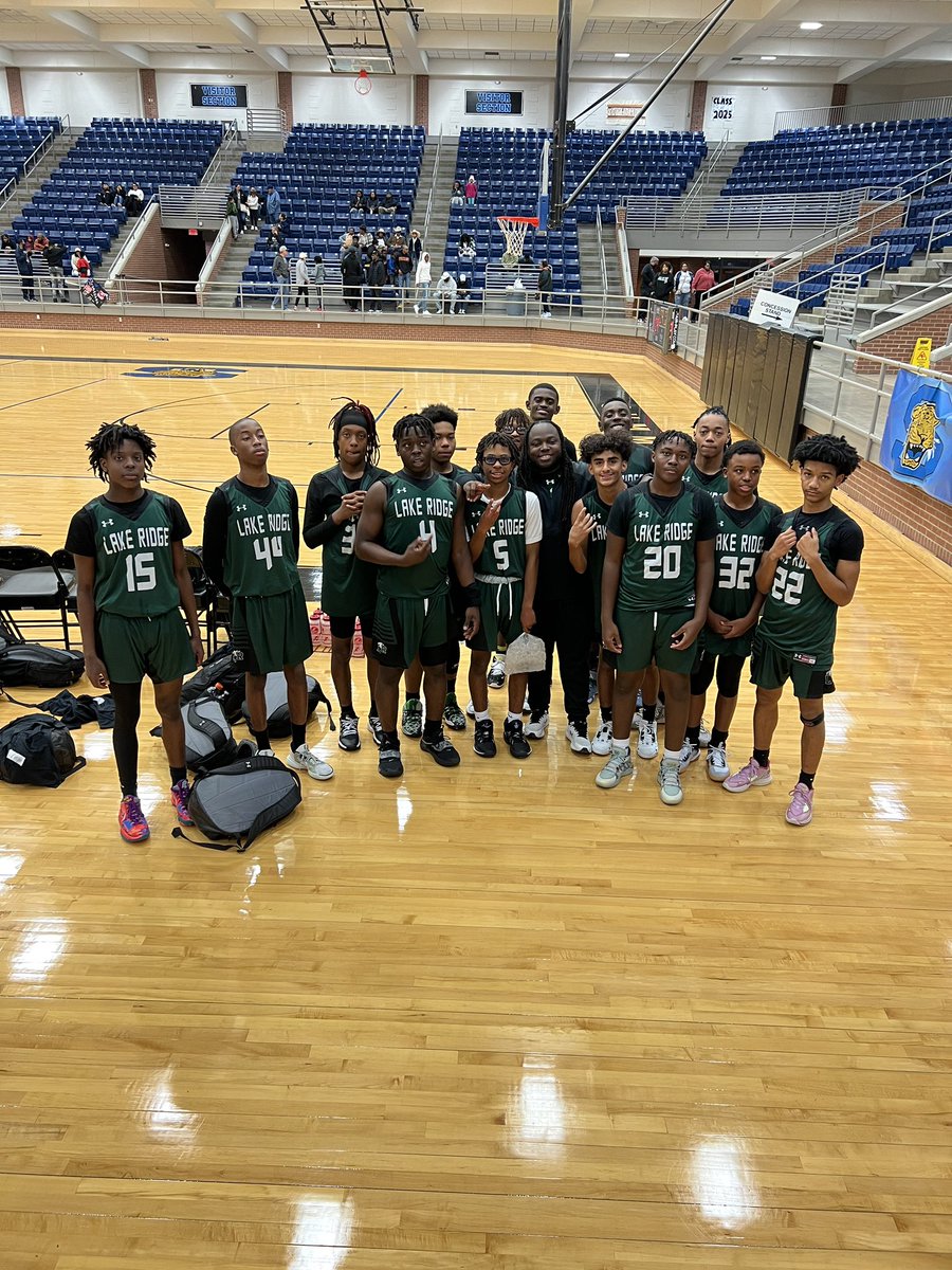 Lake Ridge Boys Basketball tweet media
