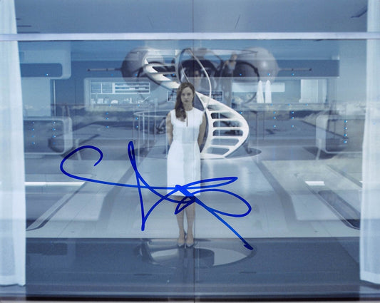 Happy birthday to Andrea Riseborough!    