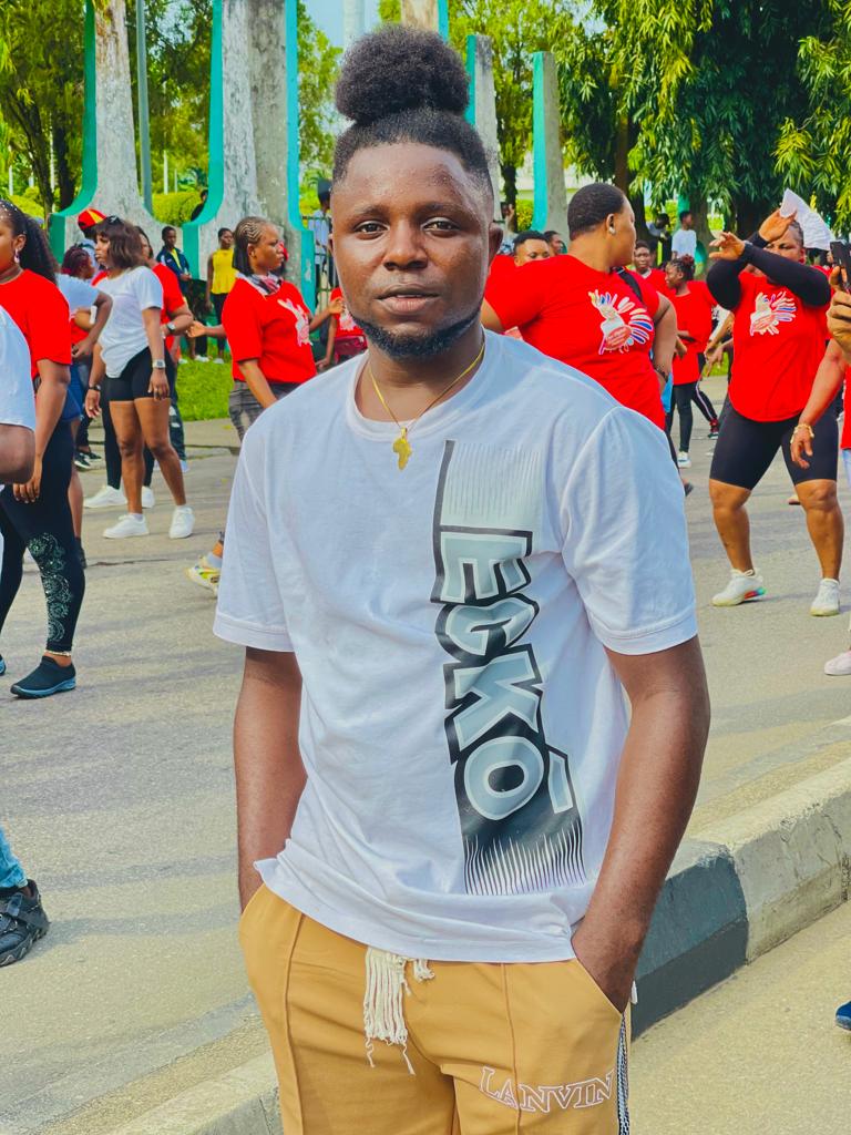 OfficialDJMyles's tweet image. I pray today 
Let Our footsteps take us to a higher place an Grant us peace Of mind 
#HustleMOnday
#M_C_M
#de_party_MONSteR!