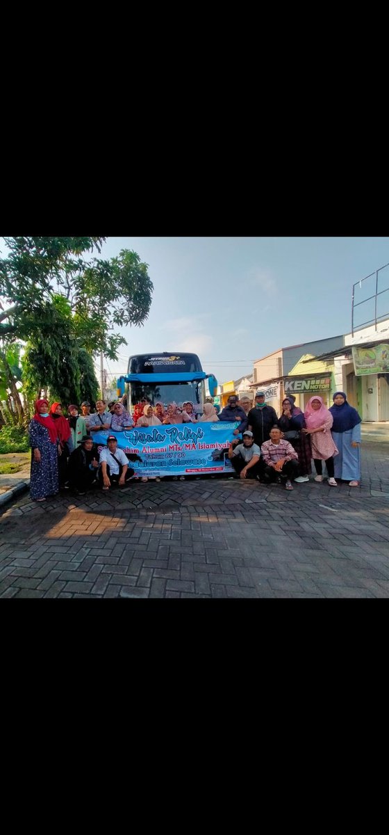 FitriaLee's tweet photo. Alumni tahun 90 https://t.co/kPJFlE1HUa