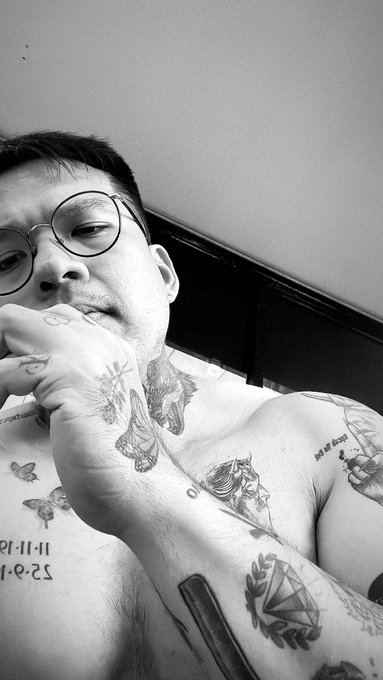 เรื่องบางเรื่องที่เกิดในชีวิต ก็แค่ต้องยอมรับแล้วเดินต่อไป ชีวิตมันเดินไปได้แค่ทางเดียว   ' ข้างหน้า<a href="/tag/forward"class="tags"><span>#forward</span></a><a href="/tag/heroathletes"class="tags"><span>#heroathletes</span></a>