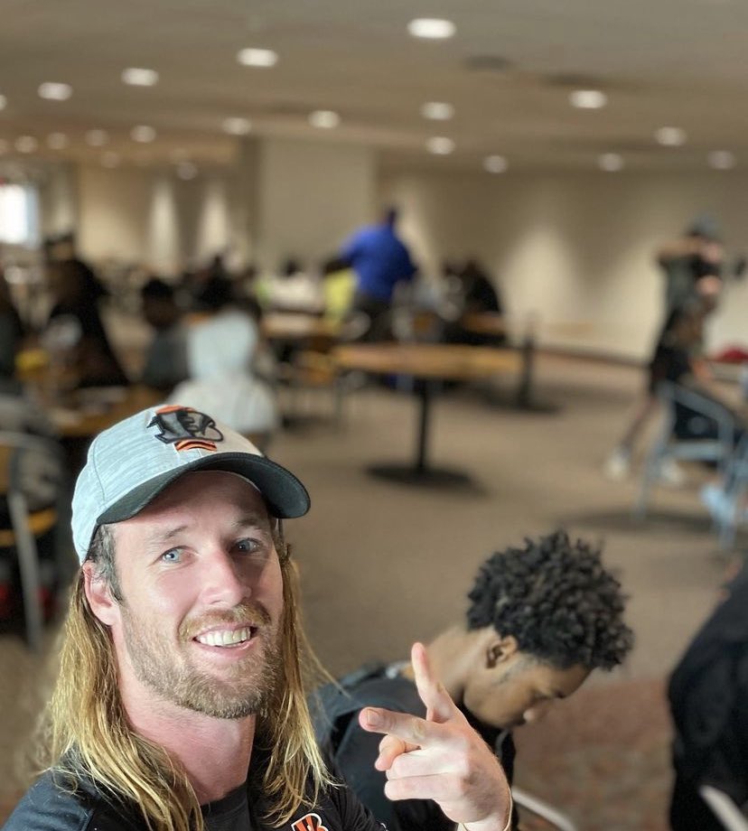 Letsss Gooo! <a href="/diveright513/">Dive Right</a> Coach and <a href="/Bengals/">Cincinnati Bengals</a> WR Trenton Irwin got his first career TD tonight 💯 

Instead of heading home after a long day of practice on Tuesdays this fall, Trenton stayed and helped coach a Dive Right flag football team. He made a big impact on some area kids!