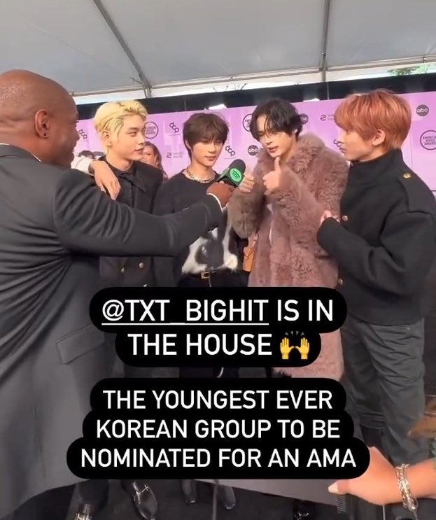 flannelgyu's tweet photo. THE 👏 YOUNGEST 👏 EVER 👏KOREAN 👏 GROUP👏 TO 👏 BE👏 NOMINATED 👏 FOR👏 AN👏 AMA https://t.co/XxGdA18aPf