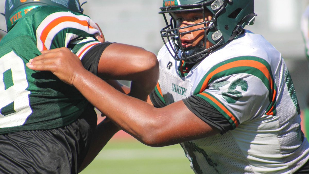 One of the Dallas area's best defensive lineman is staying in DFW.

Garland Naaman Forest four-star recruit Markis Deal announced his commitment to TCU tonight. 

“He’s going to excel at whatever he decides to do," HC <a href="/CoachP_WAM/">Coach Jesse Perales 🏈</a> told me in September.
dallasnews.com/high-school-sp…