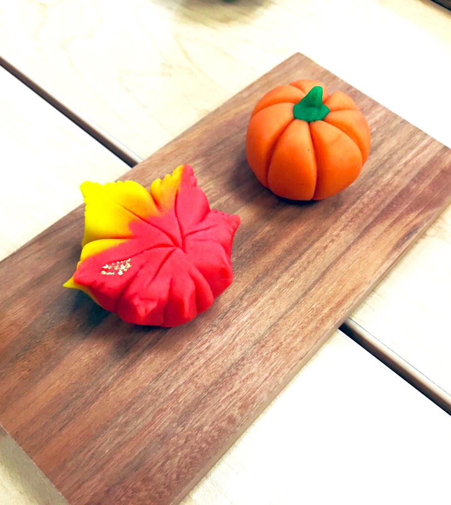 JapaneseCluster's tweet photo. 和菓子作り、楽しかったですね！The Japanese Cluster had lots of fun making jo-namagashi (a type of wagashi, traditional Japanese sweets) today. They tasted even better than they looked! Thank you, Sachiko-san! @umdsllc @umdlanghouse @UMDReslife https://t.co/3ALqVEdDYk