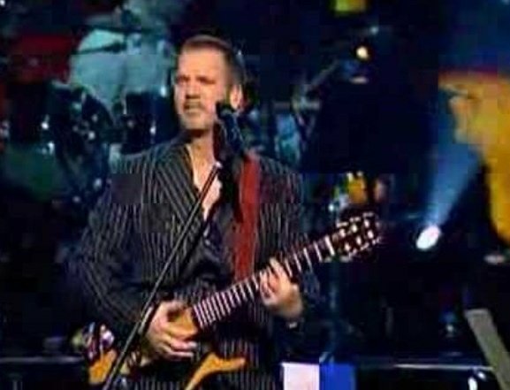 AKaplanDink's tweet photo. Running spot for Willy Chirino at the Seminole Hard Rock Hotel &amp; Casino. https://t.co/6GQ3VihteG