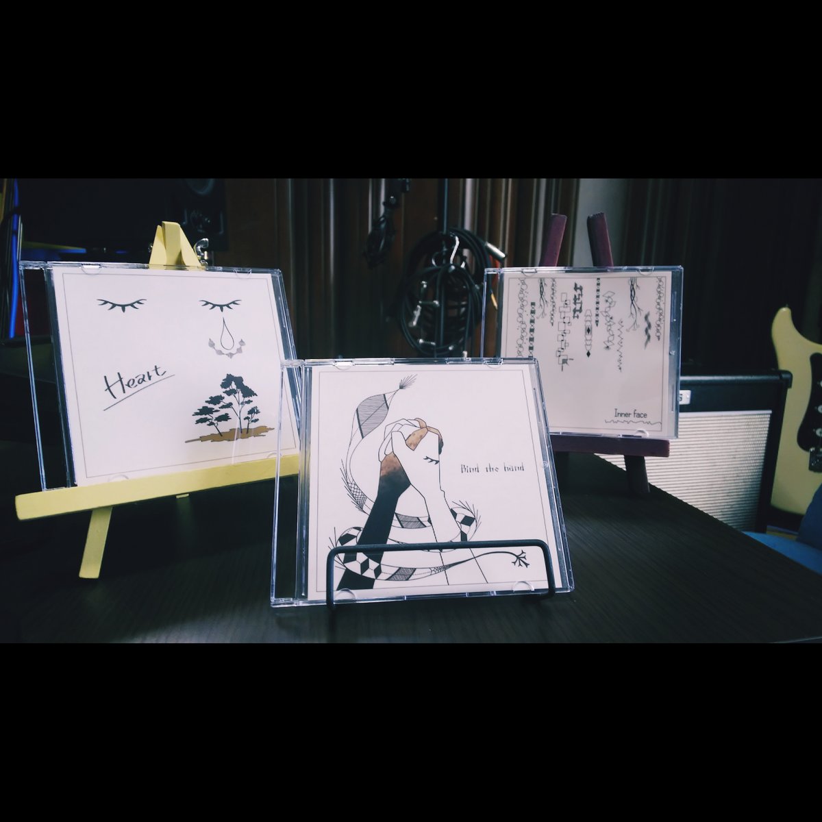 templeinside's tweet photo. ▼お知らせ④▼
Human packageステッカーセットも予約開始します
アートワークを担当して頂いている
dadaさん(@daaaaadaaaaada)が
アルバムの1曲毎にデザイン
5枚セット、CDジャケットの大きさなので
CDケースに入れて飾っても
ステッカーとして使用してもgoodです
↓予約
https://t.co/C1bSHbTaWU https://t.co/4U3DQU7Jv1