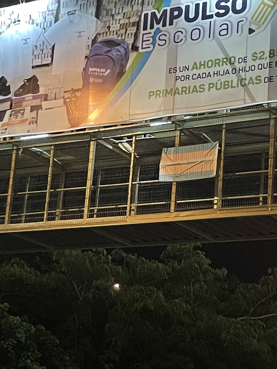 eugeitu's tweet photo. A Yucatán le hace falta una ley de identidad de género.  Mi hija tiene que hacer un juicio para que le sea reconocida su identidad.  Como yucateca tiene derecho a que su identidad sea reconocida. #ResistenciaTrans @CongresoYucatan @MauVila @SCJN @Mx_Diputados  @senadomexicano https://t.co/ix6trycacx
