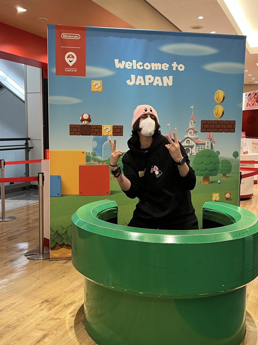 MissaSinfonia's tweet photo. ESTOY EN JAPÓN, AAAAAAAAAAAAH https://t.co/GQS6ly2D0X