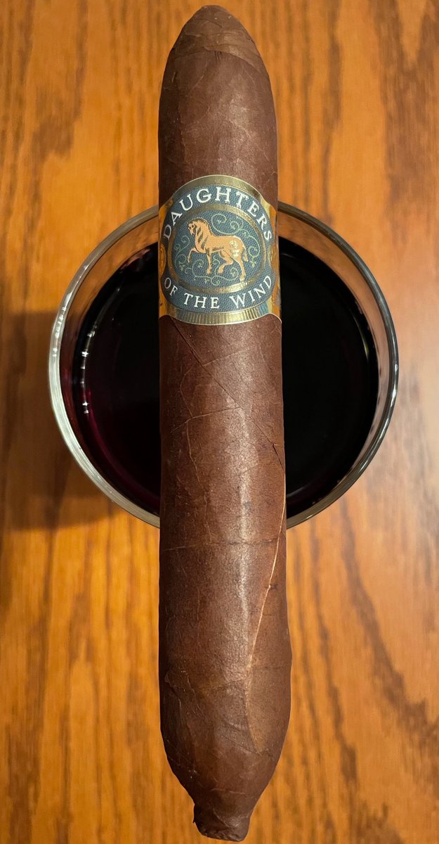 LoverOfCigars's tweet photo. Stay Smoky, friends! #SOTL #BOTL https://t.co/93dyDDl21c
