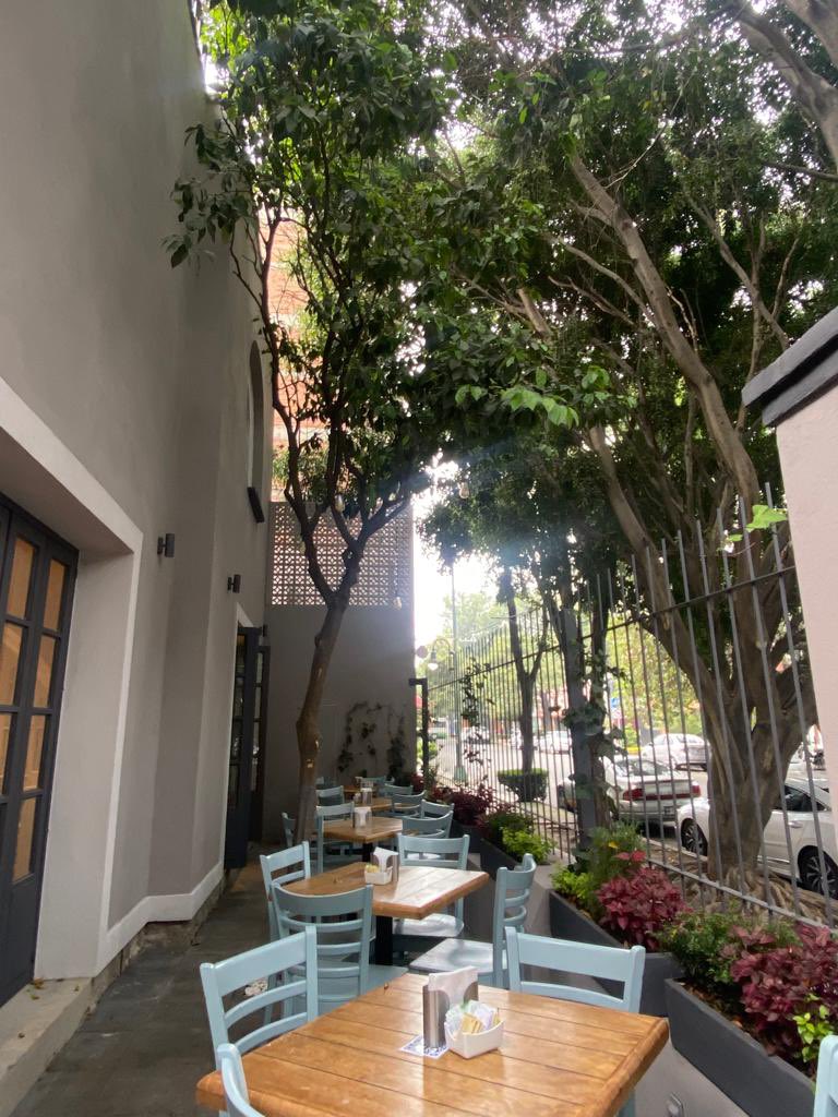imagen_cdmx's tweet photo. Cafecito y pan para el frío, un nuevo lugar en Coyoacán para pasar un buen rato. #LaPanera https://t.co/5ILsV5L2JF