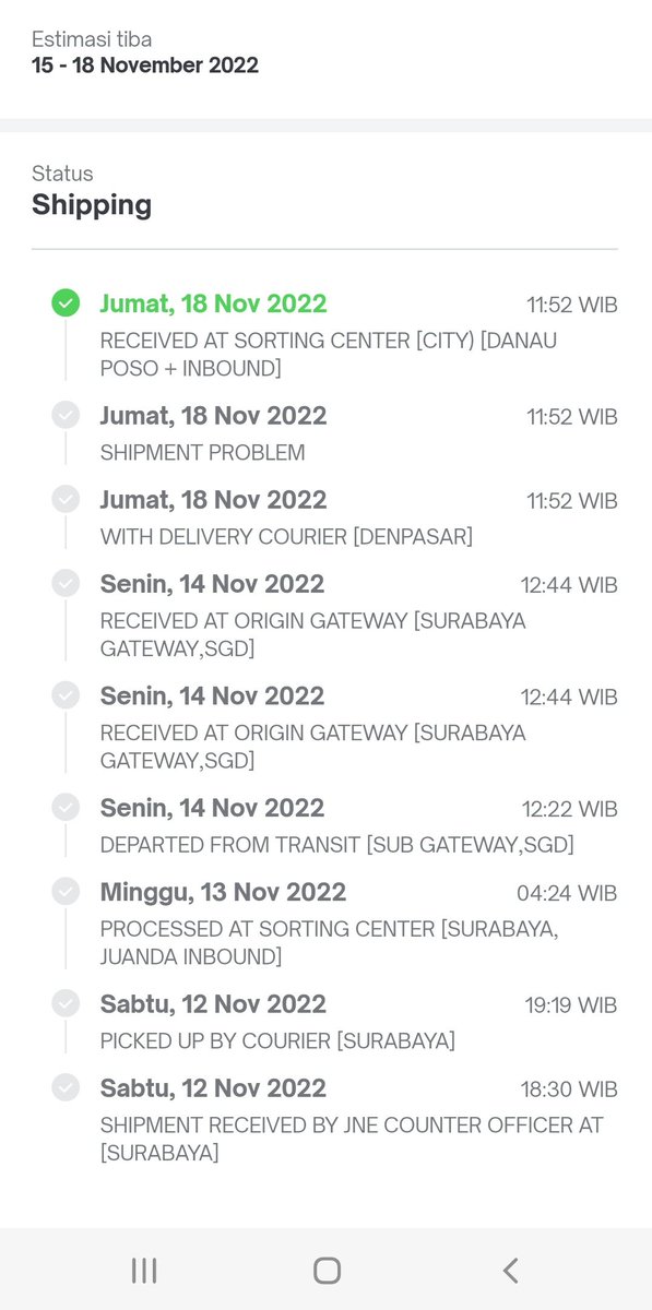whalienla's tweet photo. Min @JNECare cek dm. Udah 3 hari masih diem di Denpasar. Belum berubah posisinya. Udah molor bgt ini dari estimasi. Salah tujuan lagi, harusnya ke Bandung malah ke Denpasar. Jauh banget nyasarnya https://t.co/L9Xirr700i