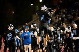 lgdcma's tweet photo. Much Love @chasedahir! Thank you for what you did for the RB room and our program. It has been an honor to coach you. #wolfbacks #RTMFO #alwaysmovingforward #7yardsbackboys https://t.co/hhfbaa8ppG