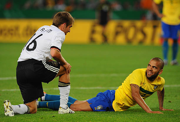 francisc_oro's tweet photo. Verdades Icónicas:

Dani Alves nunca ha sido mejor que Philip Lahm. https://t.co/nLxOU3Syj6