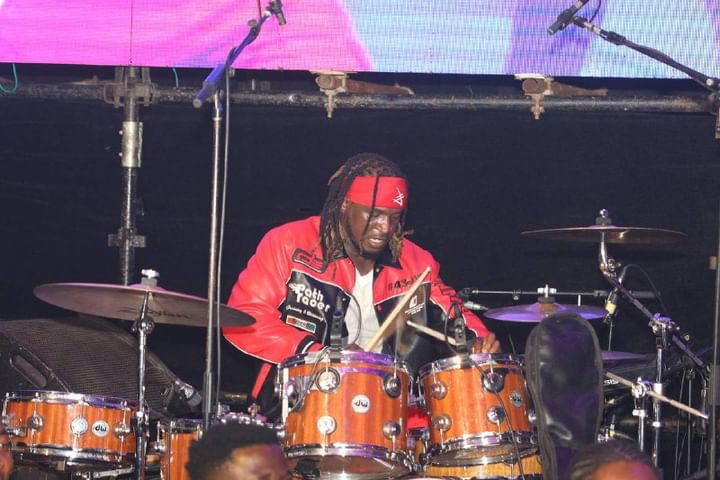 BNBLive's tweet photo. #TheBestGetsBetter @psquare live at #Buckwyldnbreathless a night to remember. https://t.co/igqMjTC9oZ