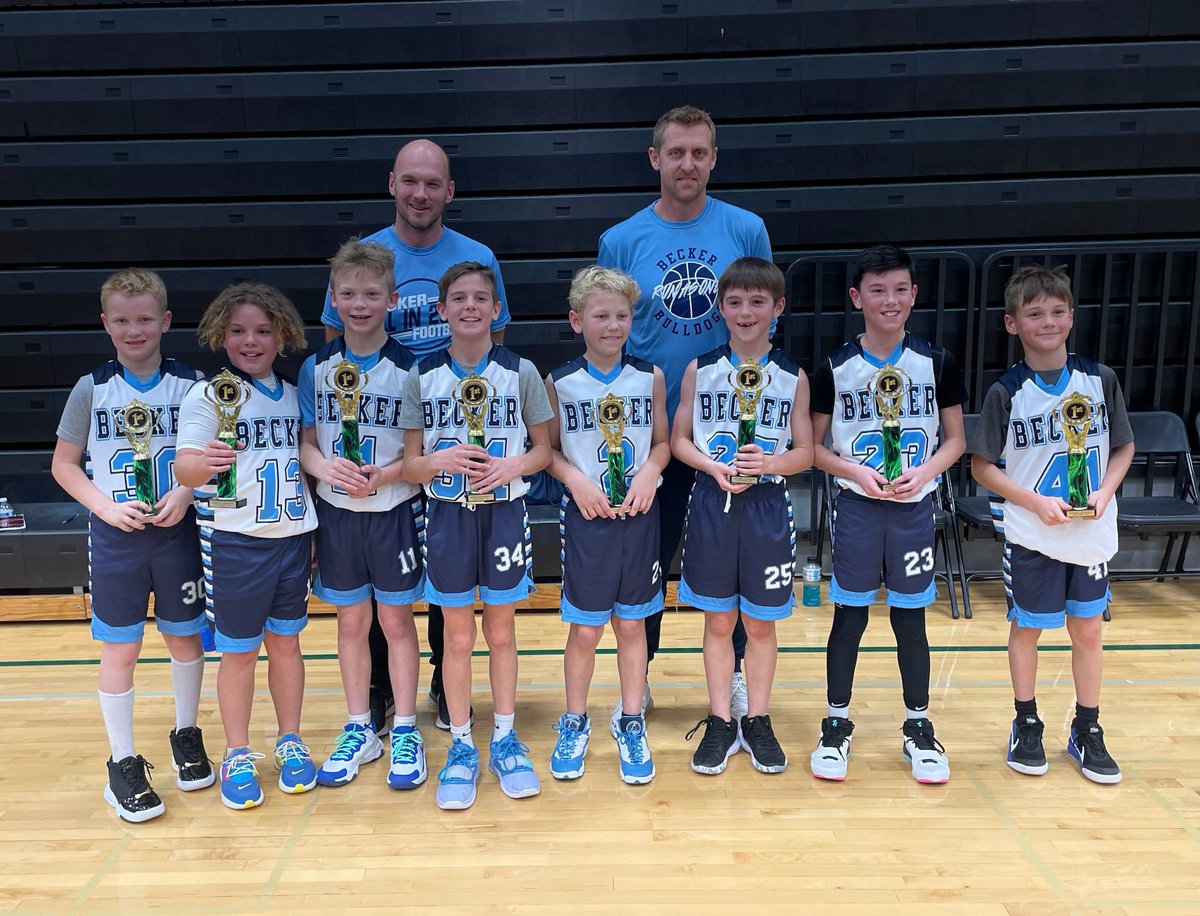 Russ_K33's tweet photo. 1st travel tourney a success for 5B blue. All heart and help defense today! @BeckerYouthBB @BulldogBoysBall https://t.co/qq5AHlIUsz