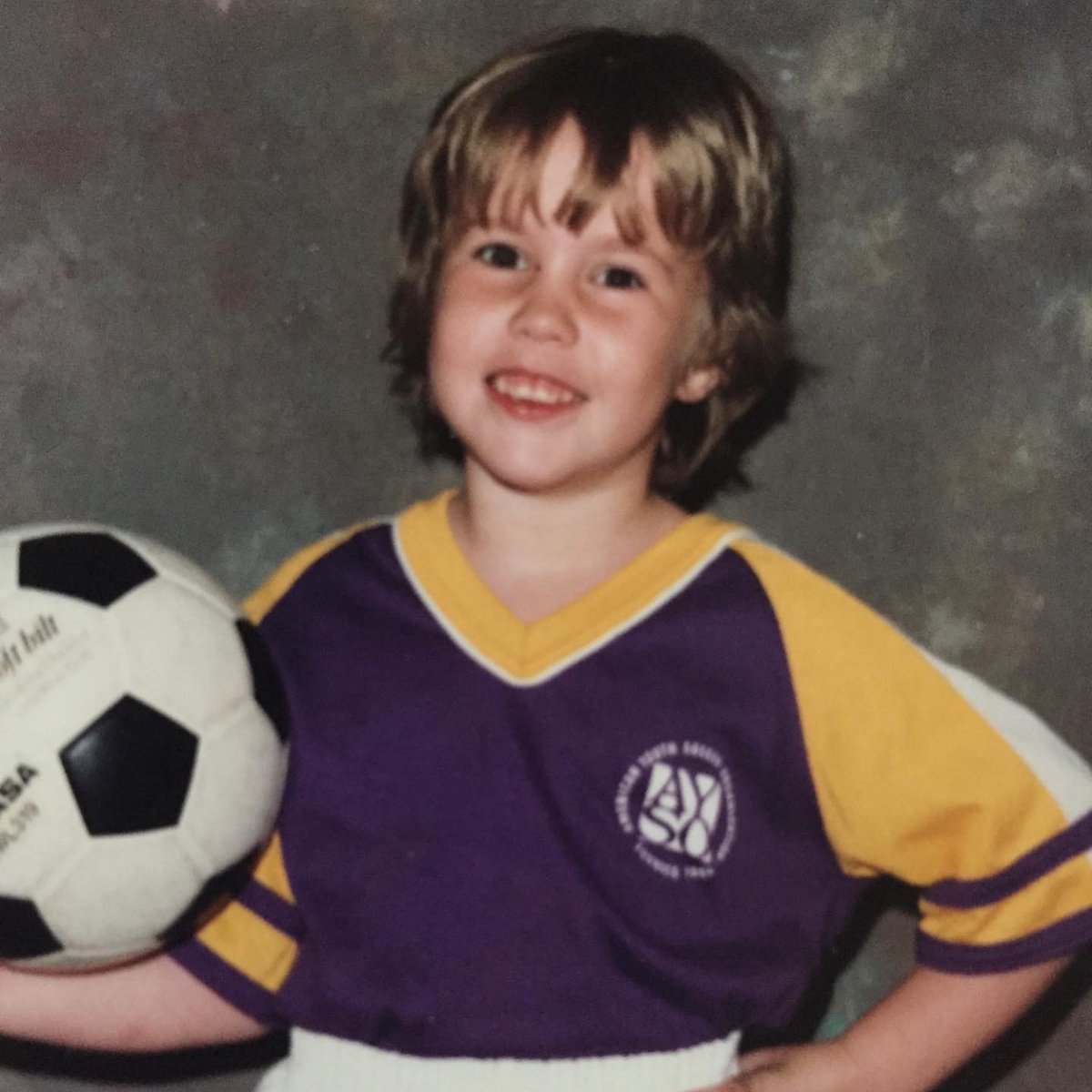 MiliLaff's tweet photo. Hey @AmericanOutlaws - to get pumped for tomorrow’s #USMNT World Cup game - let’s share some soccer pics. I found these gems to show my students. #AOFam https://t.co/bofoc3RwKg