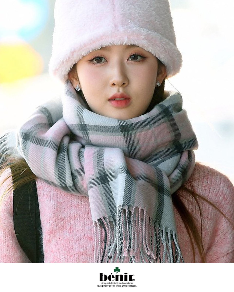 benir98's tweet photo. 🙏Thank you so much. 스테이씨 시은님 @stayc_highup
.
.
ALMOSTBLUE X BENIR WEEKLY MUFFLER
[COTTON CANDY]
https://t.co/DwWz10S2Fr

@benir98_official
@benir98_style

#sieun #parksieun #stayc #staycsieun #kpop #red #시은 #스테이씨 #박시은 #스테이씨시은 #fansite #snow #white #princess https://t.co/8n6UO3AHTI