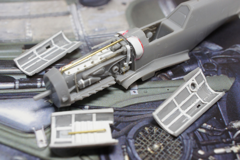 TOSHI26221's tweet photo. ファインモールド1/72のBf109G-6メルス(MT-422)です。エンジン部を中心にディテールアップしました。
#むき出しのエンジンを見せてもっと
#ファインモールド
#戦闘機
#ドイツ機
#フィン空
#DB601 https://t.co/zzEWmIstha