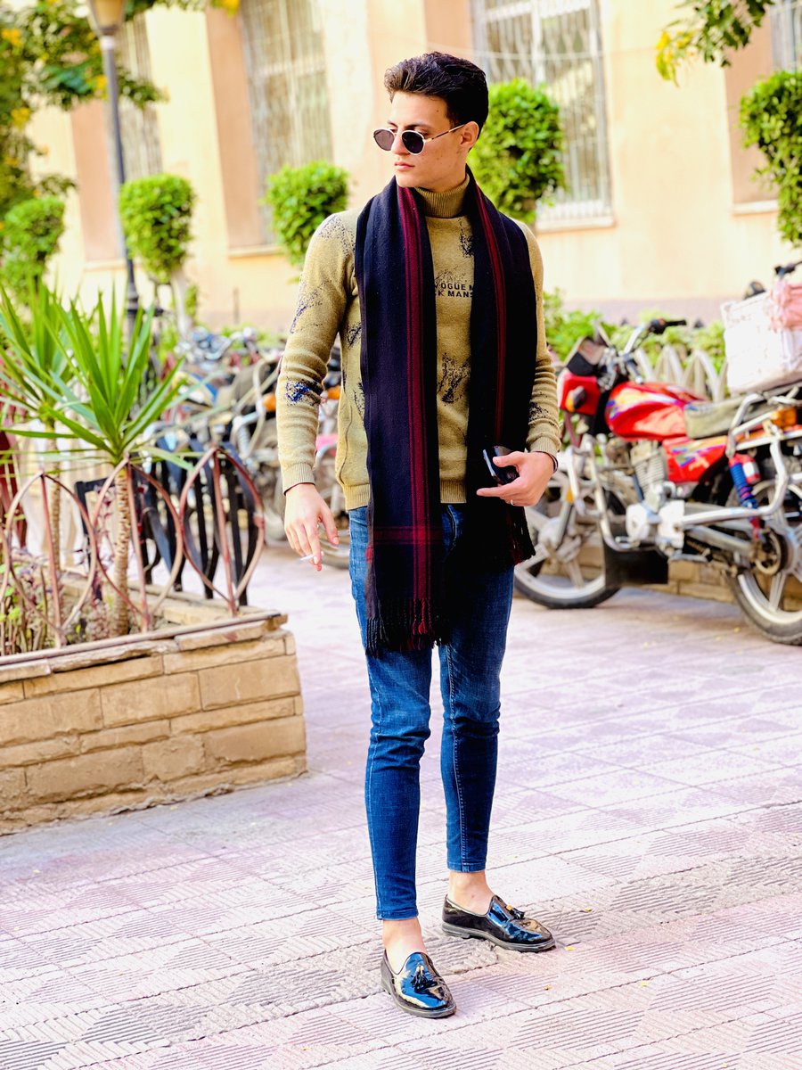 الحياة مسرح وانتو كومبارسات🖤🦅