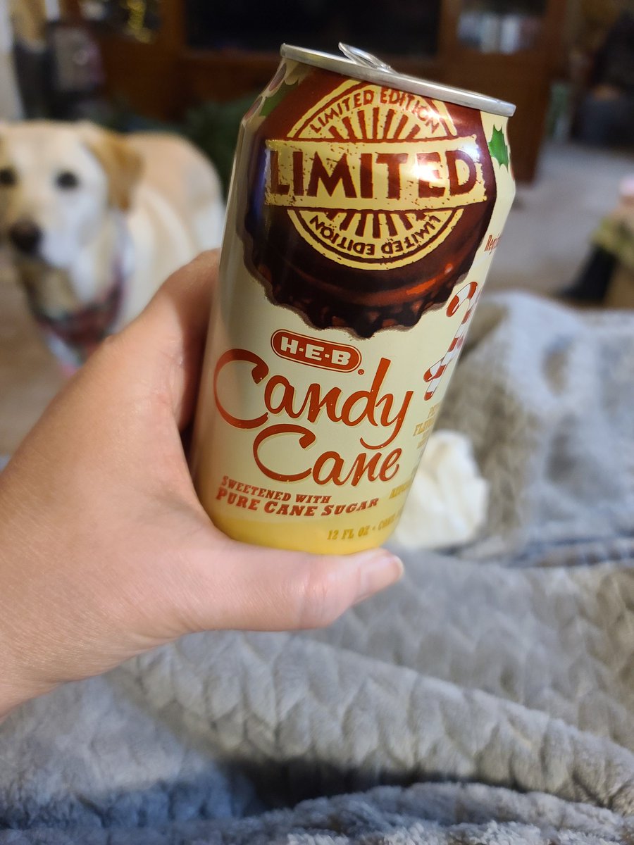 fynralyl's tweet photo. I don't know what I expected, but @psynister picked this up for me to try. Amazingly, even with parosmia, it tastes like peppermint. Which is both weird and good. https://t.co/icVidA2NT3