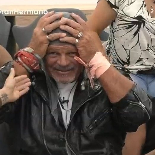 ElLauchaOkey's tweet photo. ALFA CONTINUA. Las caras de la Tora y Tini son ARTE PURO. ARTE. #GH2022 https://t.co/vhJa1KfedS