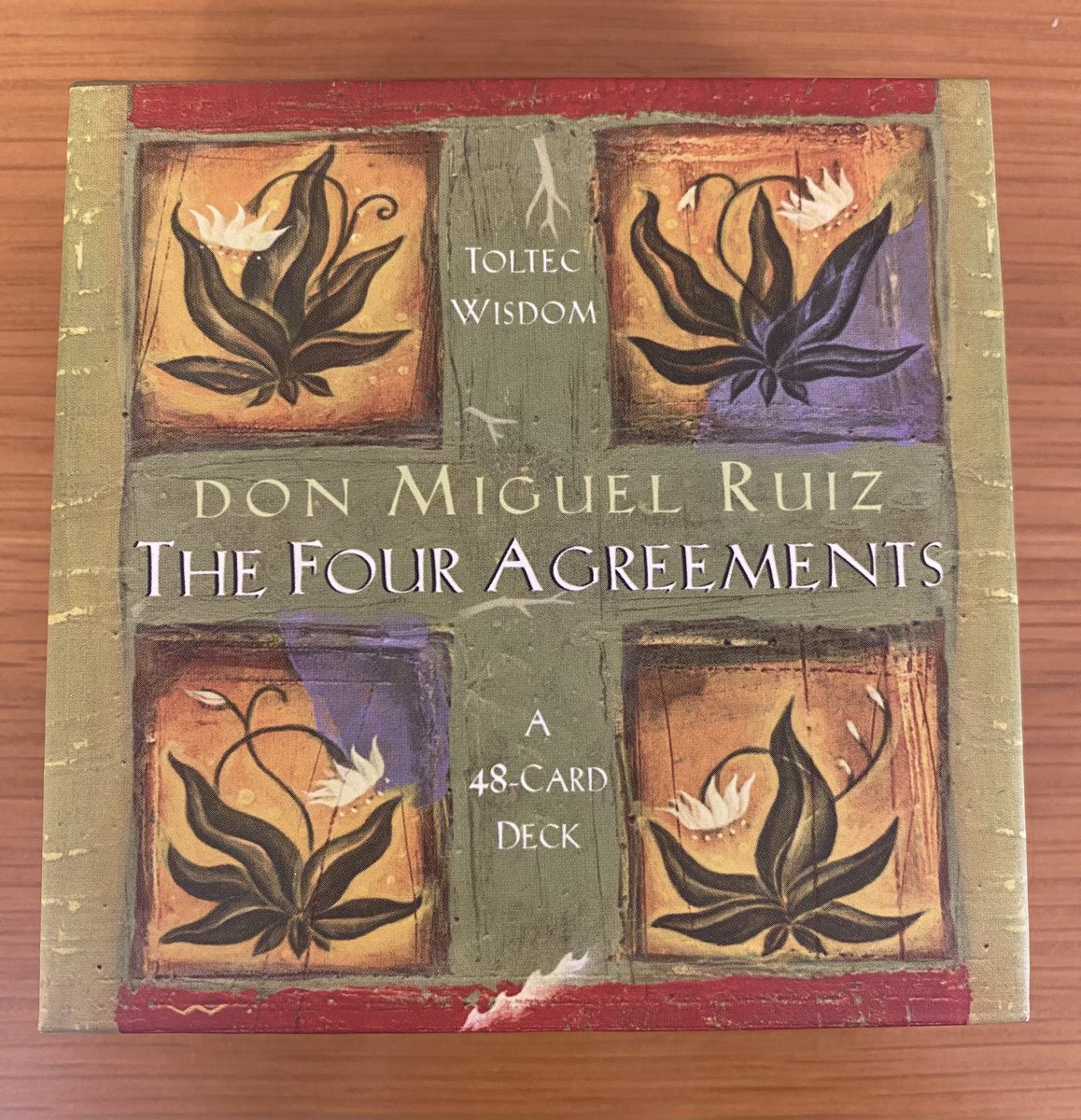 Khanna_S's tweet photo. I start my day flipping a flash card with @donMiguelRuiz’s words of wisdom aka #TheFourAgreements 
➡️Always Do Your Best
➡️Don’t Make Assumptions
➡️Be Impeccable With Your Word
➡️Don't Take Anything Personally
Somehow, these flash cards are always very very apt, everyday! https://t.co/dVJjPkhcSf