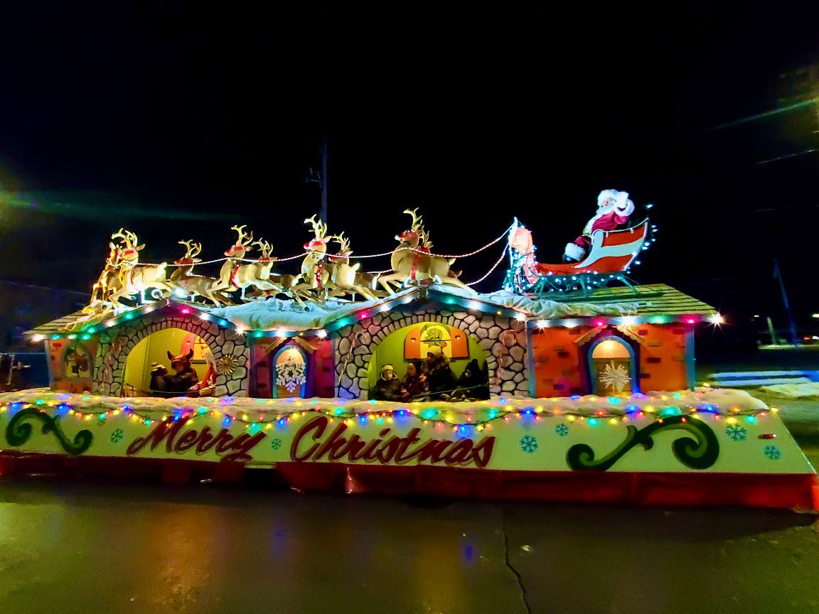 Belleville Police Service on Twitter "The 2022 Santa Claus Parade was a huge success tonight