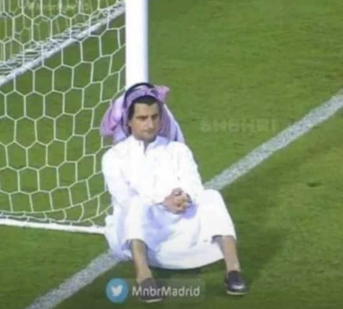 Leaderibnmariam's tweet photo. Abd sam djiko yi 0 / 2 Équateur 
🤣🤣🤣🤣🤣
#coupedumonde2022 
#Senegal 
#MankoWutiNdamli 
#kebetu https://t.co/ETaDxJCtrD