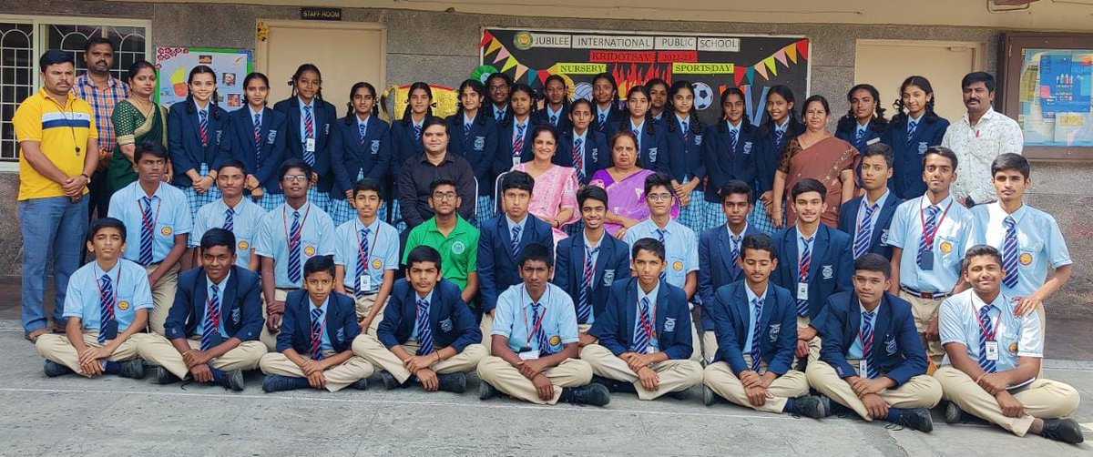 santa_nitk's tweet image. What next after 10th?
Had an amazing 3 hr interactive session with an ICSE school students👏
I had an unconventional approach to d session on how 2 look at higher education, it's impact on purpose, happiness & success.
#dreams #aspiration #happy #santoshavvannavar #ICSESchool