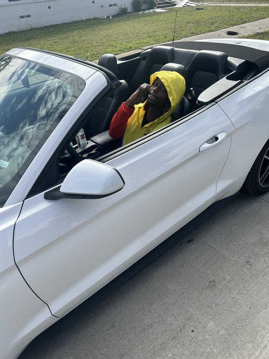 kush_lasagna's tweet image. I’m just a yung nigga having his way