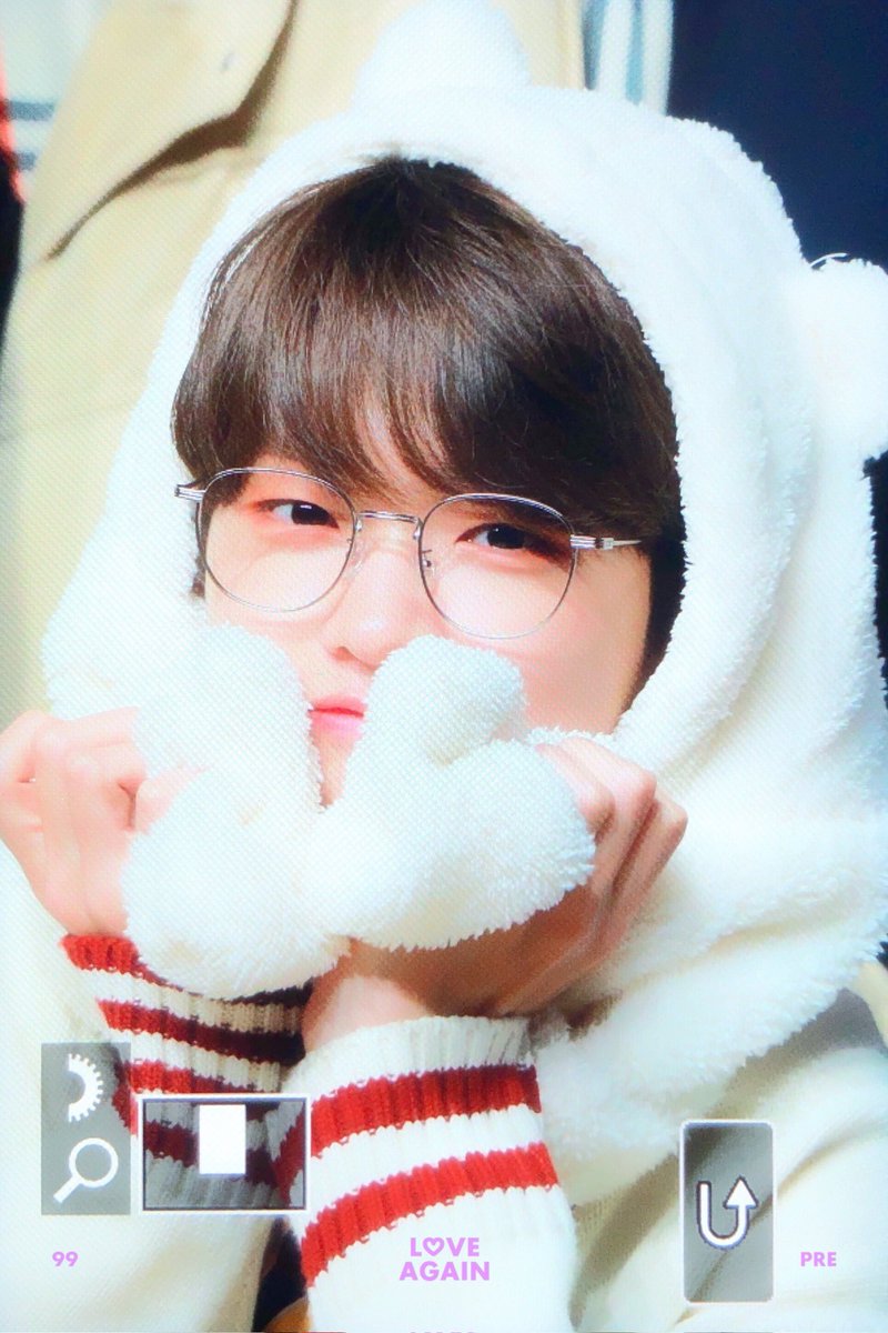 tiny_pyo's tweet image. i love him sm