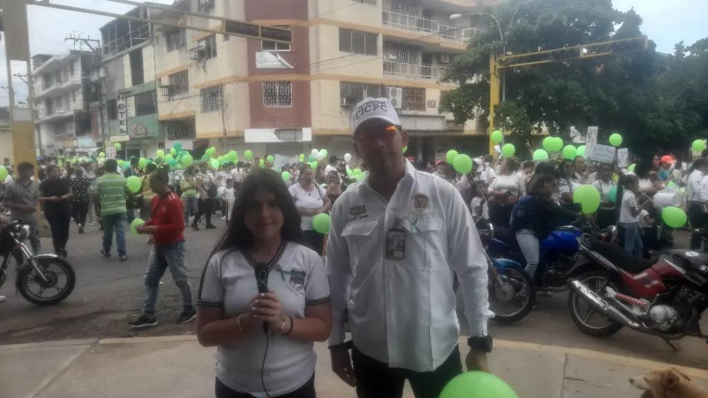 Entrevista al Jefe de la Delegación Municipal del CICPC San Antonio con el propósito de resaltar la impresión denunciar estos hechos <a href="/NicolasMaduro/">Nicolás Maduro</a> @ZonaEducTachira <a href="/Berzabethg1/">Berzabethgandicaoficial</a> <a href="/Crazet2011/">Crazet2011</a> <a href="/BolivarianasZET/">Erika Varela Sayago Escuelas Bolivarianas</a> <a href="/Div_Ini_Pri_Esp/">Divi. de Niños y Niñas ZET</a> <a href="/FernandoRojas6/">Fern@ndo</a>