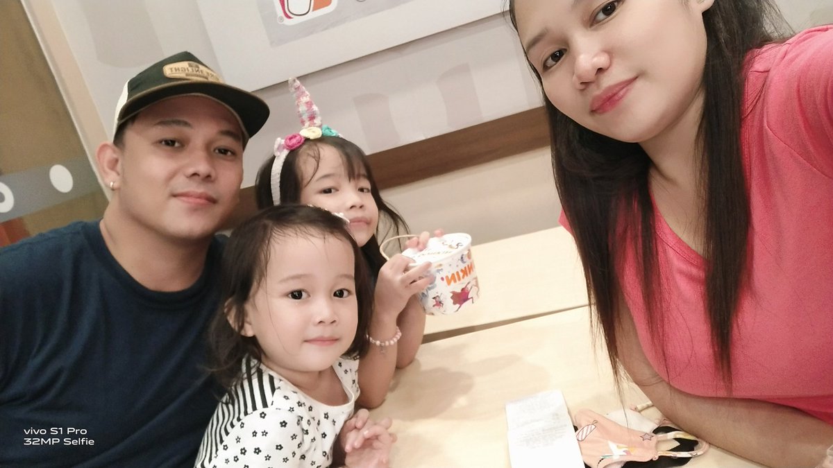 remyygg's tweet photo. Last night, ended our weekend with #ChocoButternut #DunkinPHxDonBelle @dunkinph ๐คโค๏ธ https://t.co/cHjFGe1TvH