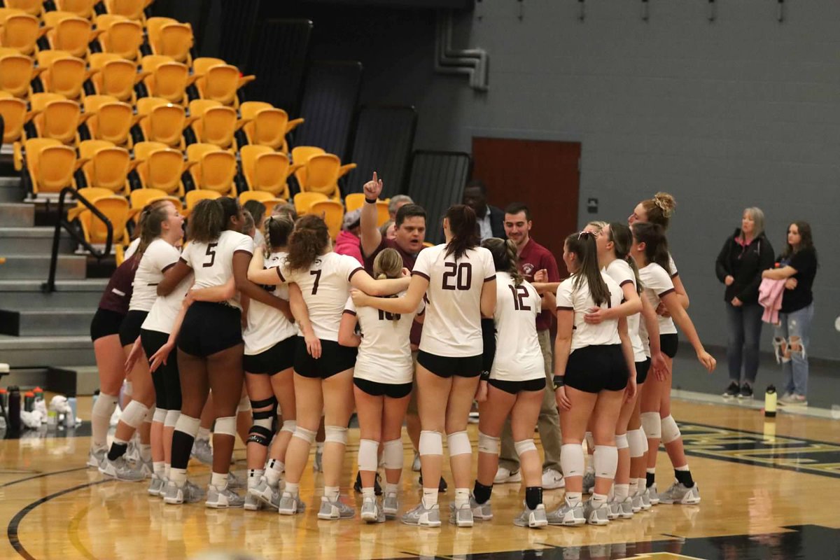 CoachHinkle's tweet photo. It was a season to remember. A team who rewrote the record books at Fairmont State with highest winning percentage in school history, made the NCAA Division II National Tournament, ranked in the Top 5 in the Region all season &amp; so many great memories.  I’m so proud of this squad. https://t.co/R7GEWittiT
