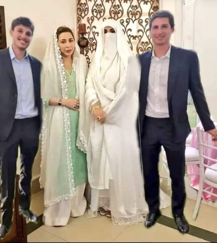 ان بچوں کی بھی عجیب سی زندگی ہے
پاکستان آتے ہیں تو ماں تبدیل ہوجاتی یے
واپس جاتے ہیں تو باپ تبدیل ہوجاتا یے