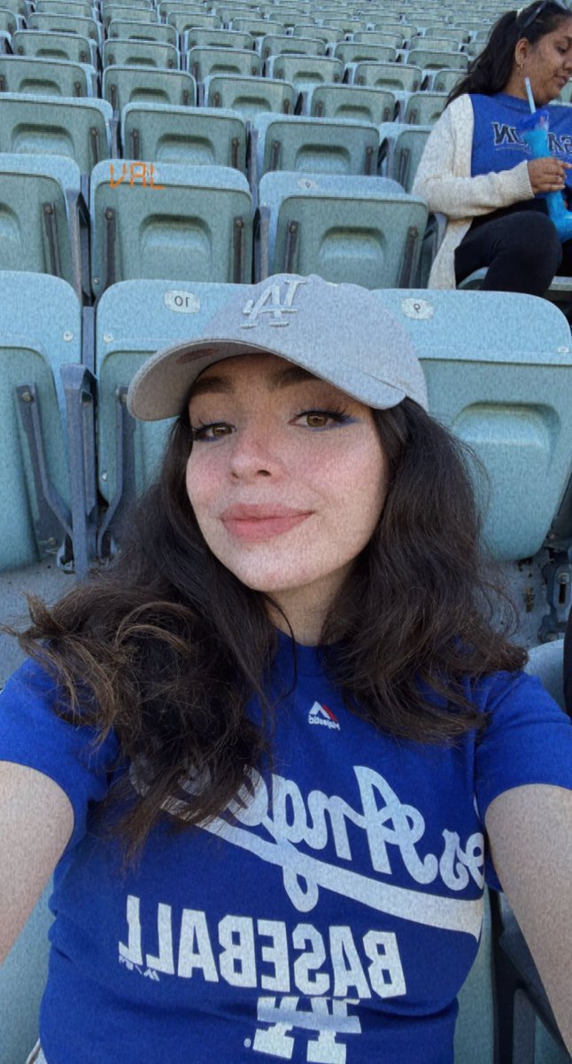 bebbevale's tweet photo. hey twitter it’s been a while https://t.co/MZdx8lUz2Y