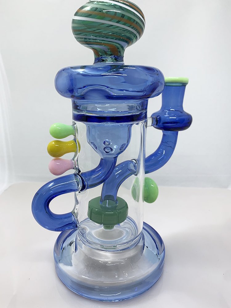 steamcrocodile1's tweet photo. Bongs  hookahs Smoke Pipes  bongshop  glassbong  glaze color 
#glassart #glass #glassofig #headyglass #art #glassforsale #glassblowing #handmade #bestofglass #glassartist #heady #boro #glassporn #cannabiscommunity #dabs #oprahsbookclub #glasslife #artglass #cannabis #headyart https://t.co/DzmkkCVgzb
