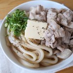 にんにく&バターの風味でお箸が進みそう!するする食べられちゃいそうな「うどん」レシピ!