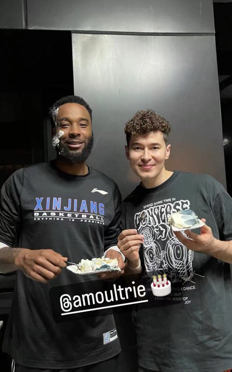🎂"Happy birthday to <a href="/amoultrie/">.</a> &amp; wish you all the best"

🥰After missing 1st phase of the #CBA new season, Xinjiang's big man rejoined 2 days after his 32nd birthday

😜But "putting cake on the face" is not to be missed

⏰Their 2nd phase opener is on Dec. 8

<a href="/CoachMarkAmaral/">Mark Amaral</a>