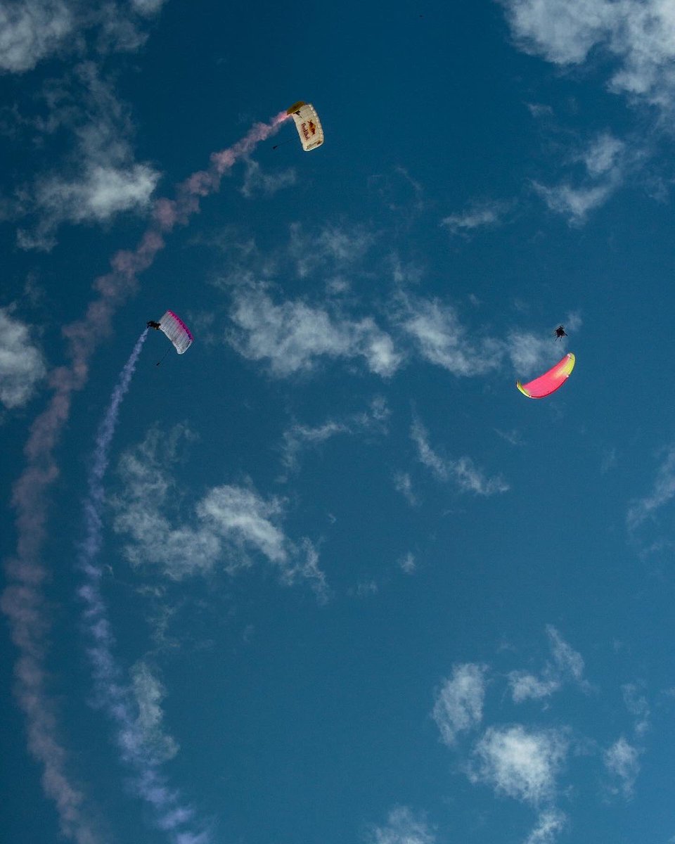 RUN_oficial's tweet photo. Concluyen hoy en #FIBBA las actividades de #NayaritDesdeElCielo después de 3 días de muestra del paracaidismo extremo acuático #Swooping que atrajo las miradas nacionales y del mundo entero.
📸 SECTUR Nayarit https://t.co/oRRdq1gD6V