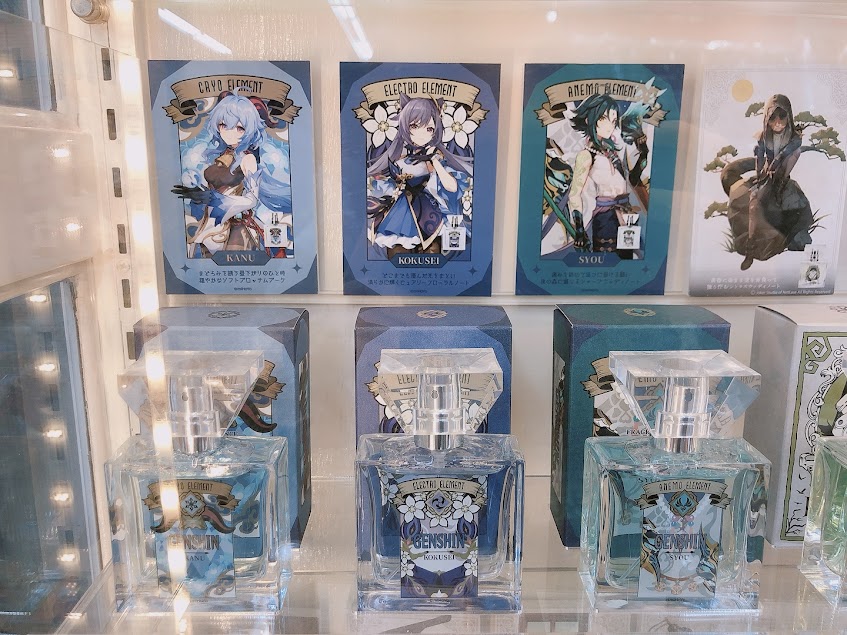 初回限定ステッカー香水付！キャッチアウェーブプレミアムボックス 商品情報】 「原神」primaniacsフレグランスは ただいま【6Fフロア】で