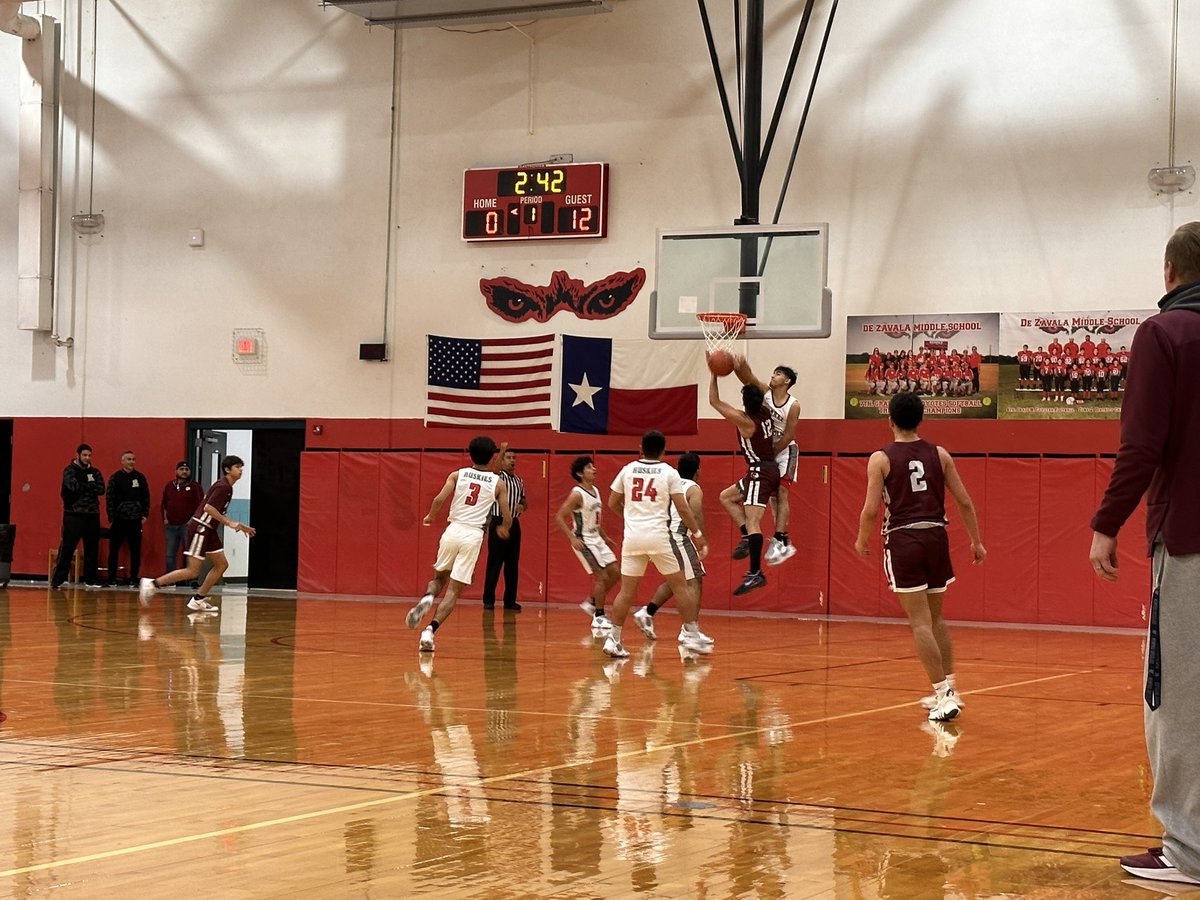 psjabearshoops's tweet photo. PSJA Bears Basketball finished up a tough La Joya Tournament with a big win over Juarez-Lincoln, 54-17. The Bears are back in action Monday @ Brownsville Porter at 2:30 pm before the Thanksgiving Holiday. https://t.co/ErCfHc1YrQ