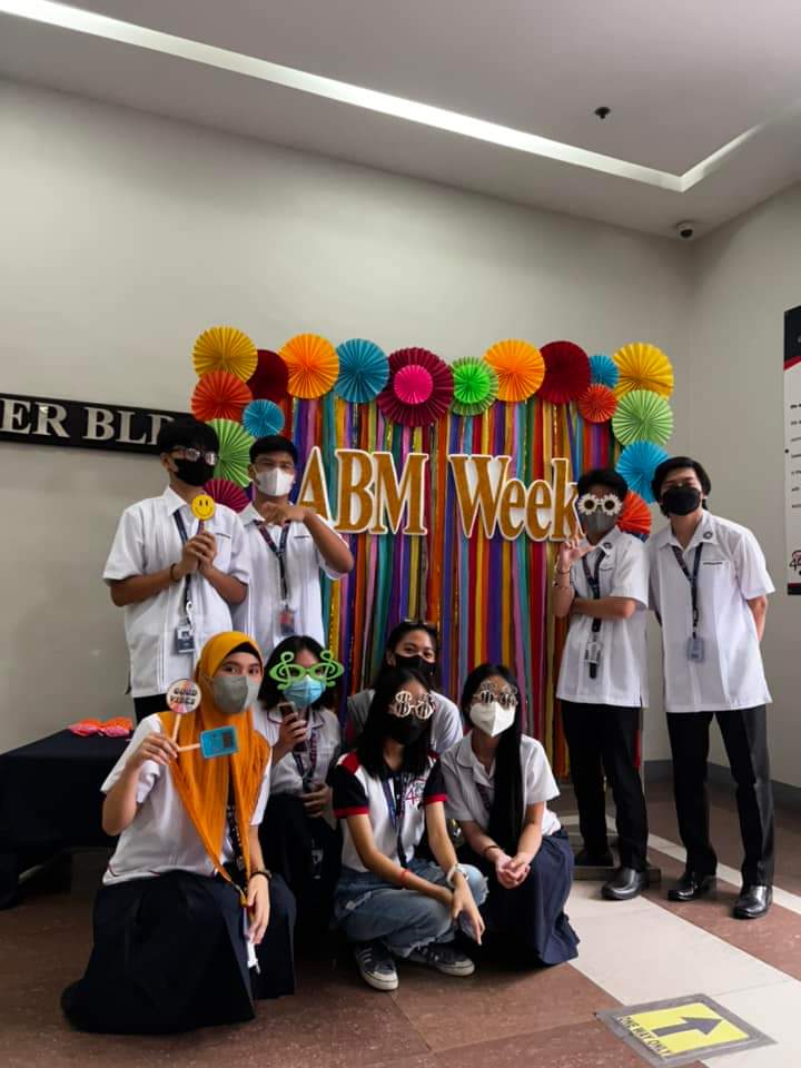 LSHSTheTemplar's tweet photo. The said event will commence at 2:00 pm today. 

#ColegioWeek
#ArribaSHS
#LetranSHSFourthEstate https://t.co/qyAW6pqpNw