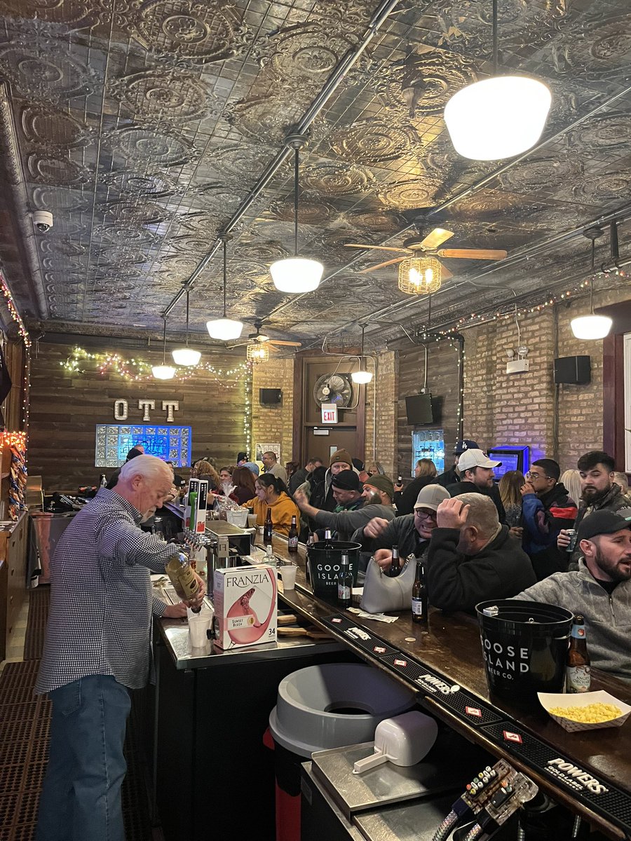 OTThegewisch's tweet photo. Anniversary Party 🎉 
#hegewisch https://t.co/5f9wkMMvEs