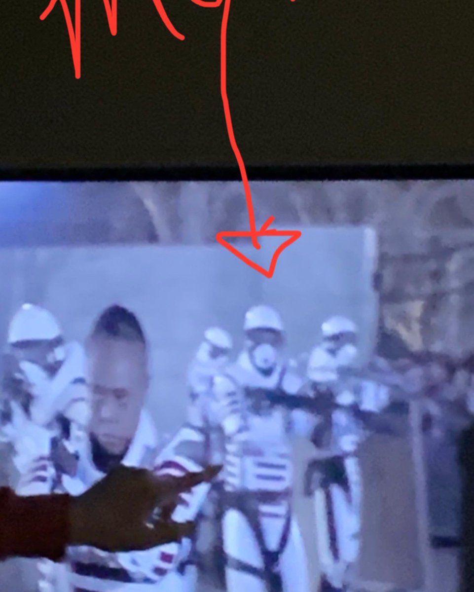 GretchenMurtha's tweet photo. Proud Momma watching her son on The Walking Dead finale!!! #WalkingDeadSeriesFinale #markmurtha https://t.co/HMk1h5gzoG