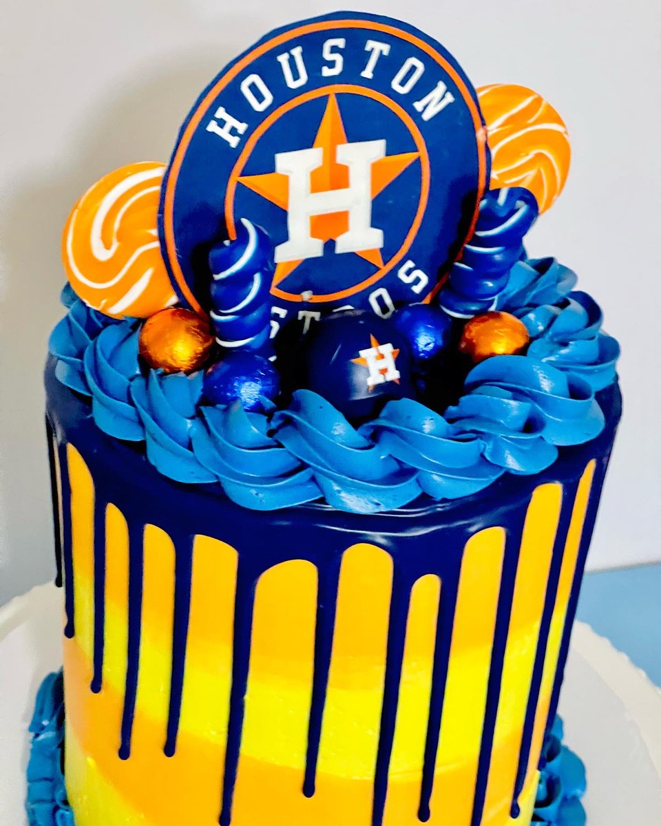 _destinyashley's tweet photo. 🧡💙⚾️💙🧡 https://t.co/oeNxumkJxN