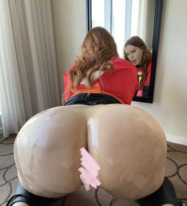 Naughty versions of so many hot cosplays on my OF 🥵   https://t.co/aRh1dEHhqd https://t.co/VvHngv6RZ